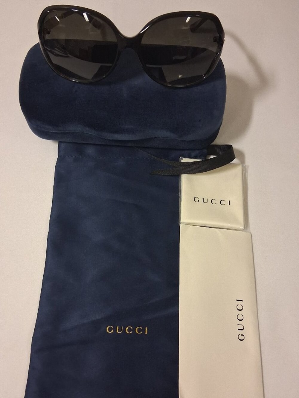 *Gucci Women's GG0076S-002-60 Black/Grey Sunglasses 60mm New